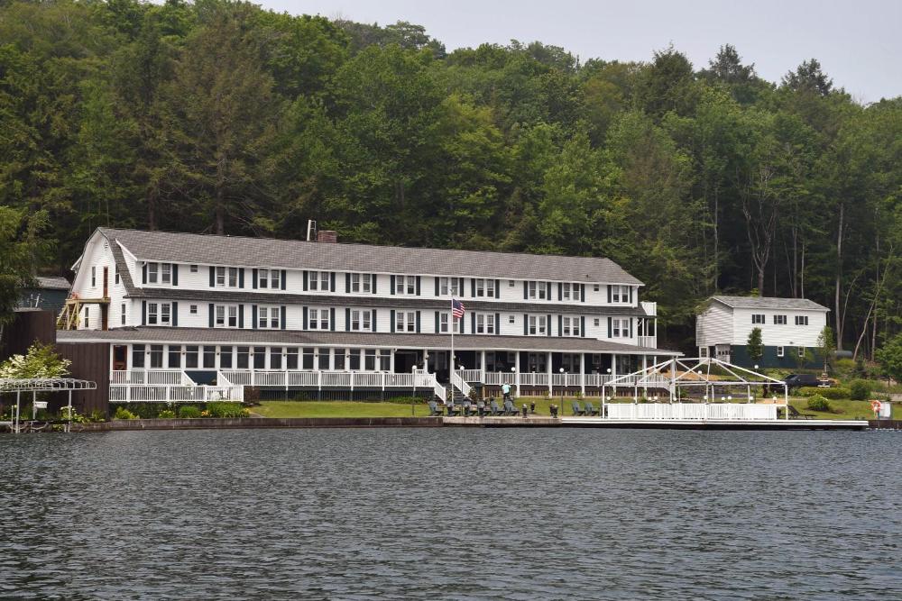 Chestnut Inn at Oquaga Lake